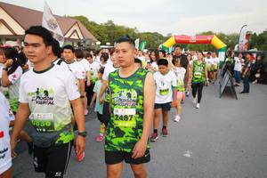 BIB: 2487, 836, 
                            <button type="button" onclick="openModal(3530923)" class="btn btn-primary btn-sm float-right btn-popup" data-toggle="modal" data-target=".modal-high-quality">
                        <i class="fas fa-shopping-cart"></i> Add to Cart
                    </button>
                                            <button type="button" onclick="isThisMe(3530923, true)" class="btn btn-success btn-sm float-right btn-popup btn-isme hidden" data-toggle="tooltip" data-placement="bottom" title="นี่คือรูปของคุณใช่ไหม คลิกที่นี่เพื่อเอาเข้าอัลบั้ม">
                        <i class="fas fa-plus"></i> Add to album
                    </button>
                    <button type="button" onclick="isThisMe(3530923, false)" class="btn btn-warning btn-sm float-right btn-popup btn-isnotme hidden">
                        <i class="fas fa-ban"></i> Remove from album
                    </button>